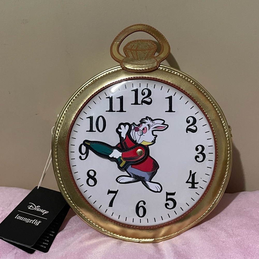 Loungefly Alice in Wonderland White Rabbit Pocket Watch Crossbody Bag new!
